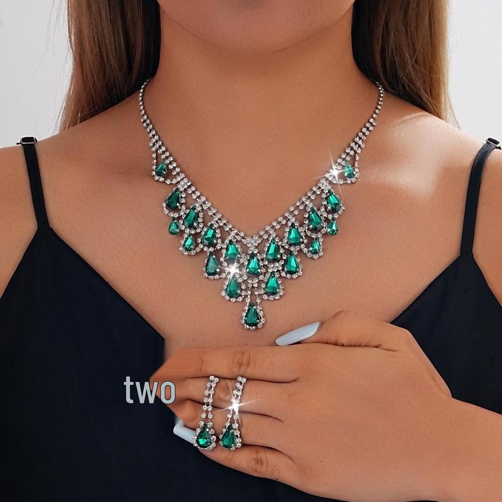European-American Rhinestone Teardrop Necklace & Earring Set: Korean-Style Bridal Temperament Collarbone Chain Jewelry for Women