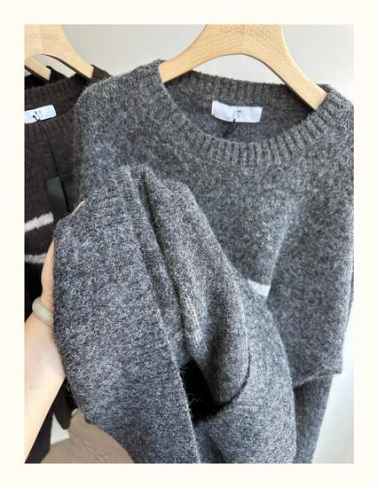 Xiao Wang's 8370 Winter Korean Plus Size Casual Bow Knit Sweater