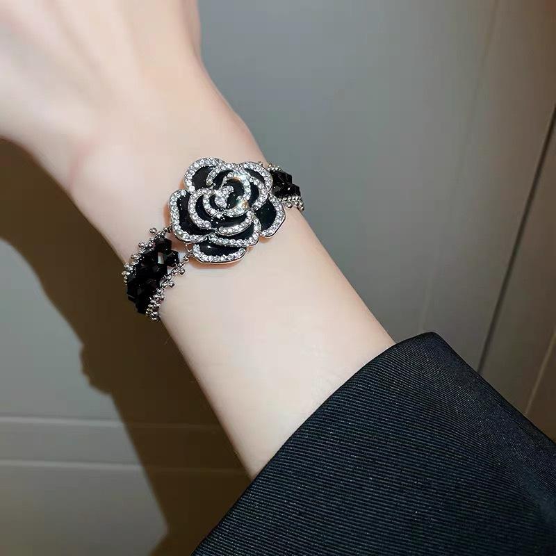 Schwarze Kamelie Halskette Damen Französisch Leichter Luxus Nische Schlüsselbeinkette Armband Ohrringe Mode High-End Schmuck