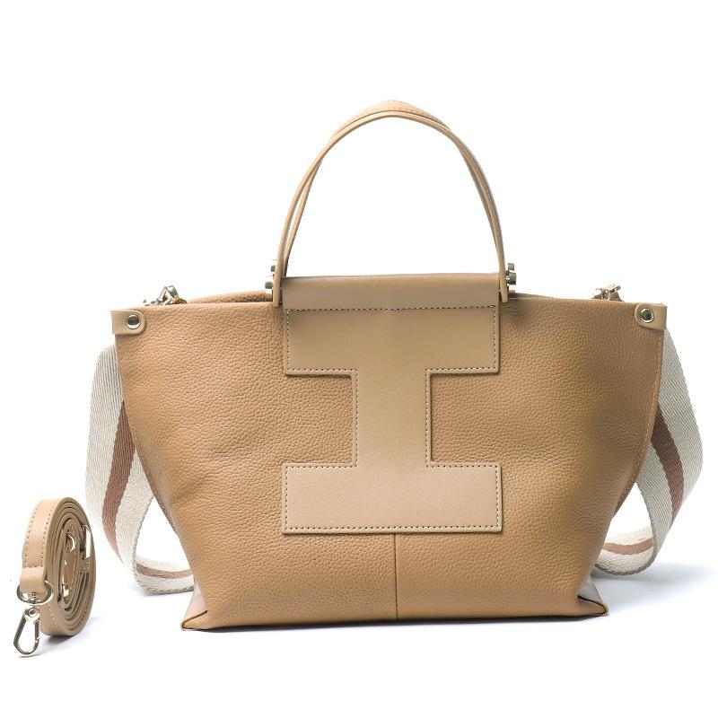 The First Layer of Togo Cowhide H Design Is a Hand-held Crossbody Women's Bag Leather Splicing Bag, Casual Fashion Temperament Commuter Dumplings