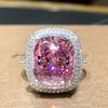 Nuovo Anello da Donna Hyperbole per Festa Cocktail Con Enorme Zircone Cubico Azzurro Montatura a Griffa Regalo di San Valentino per Moglie