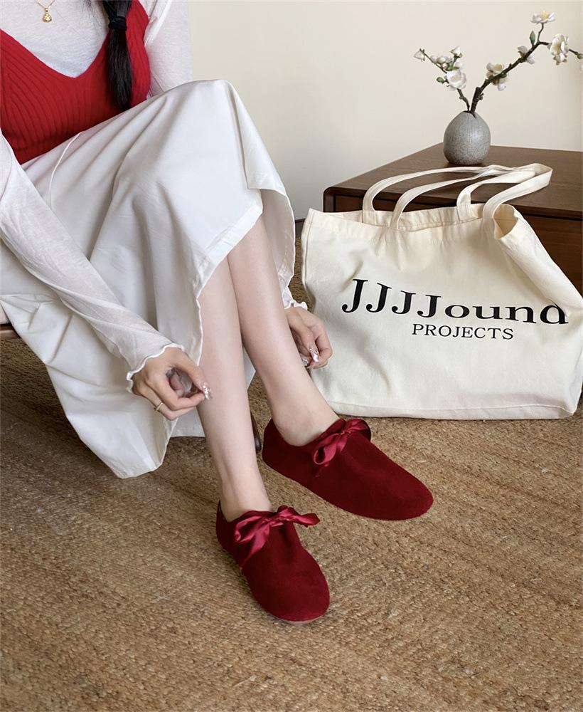 

2025 French gentle little fragrant Mary Jane shoes winter retro bow pearl single shoes hairy shoes women 40 красный