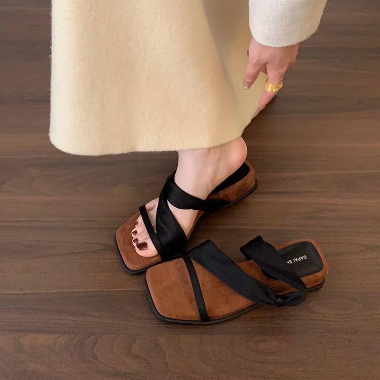 Niche slope heel sandals open-toed sandals women's shoes summer wear square head high-heeled slippers design sense beach Roman shoes