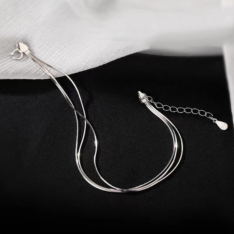 

Многослойное Наслоение Ношение Трехслойный Браслет Змеиная Кость Женский Инс Холодный Ветер Простой Браслет Темпераментные Украшения