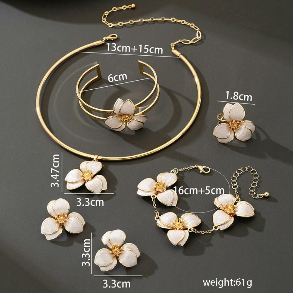 Ensemble de Bijoux Émail Vert Blanc Motif Fleur Style Délicat Clous Tour de Cou Bracelet Ensemble Style Vintage Motif Géométrique Bijoux Femme