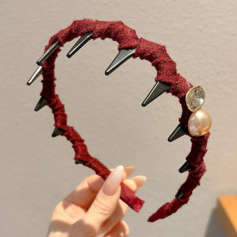 

1 Piece of Vintage Rhinestone Braided Headband Suitable for All Seasons, Daily Commuting, Stable Grip, Versatile Accessory червоний