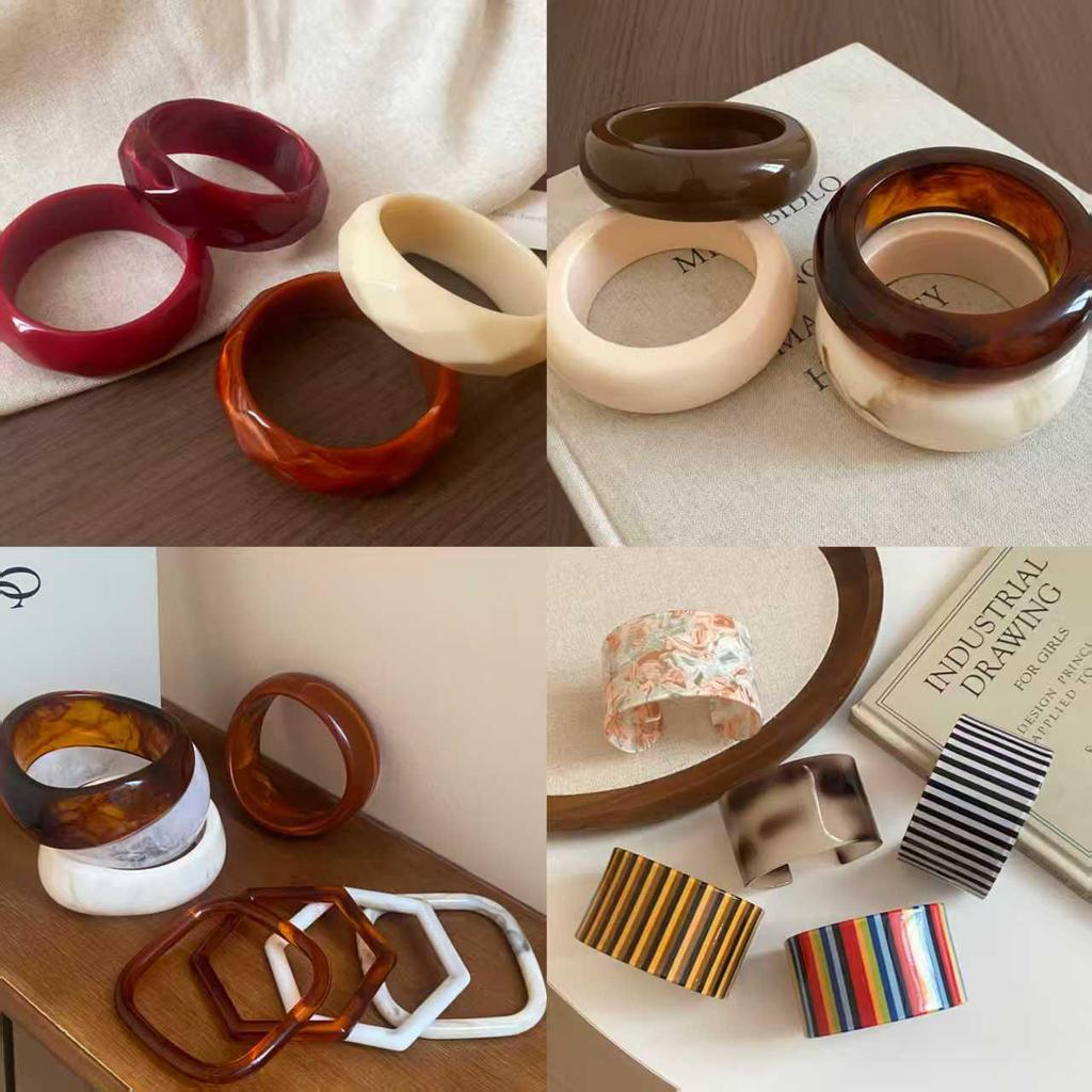 Elegante Bracciale Aperto Geometrico in Acrilico - Braccialetto Versatile di Alta Gamma per Donna
