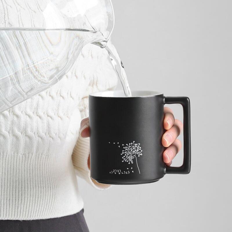 1 Lovely Right Angle Color Mug (Choose 1 color) black