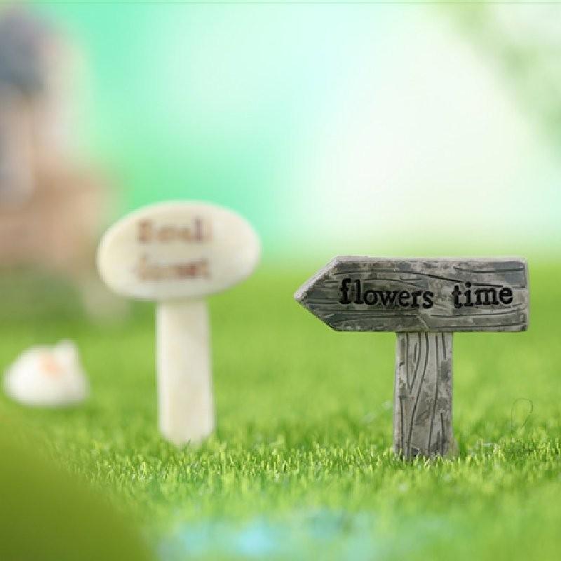 Resin Craft Forest Directional Signpost Decorating Ornaments For Micro Landscape Diy Assembly