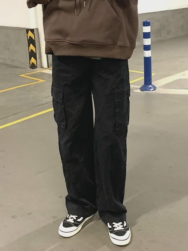 Trendy Men's Solid Color Loose Fit Casual Straight Pants for Autumn and Winter