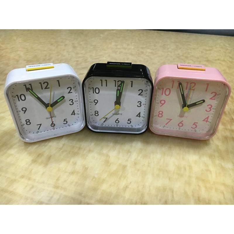 Stylish Silent Alarm Clock Home Bedside Table Clock Children's Study Room Clock Pearl