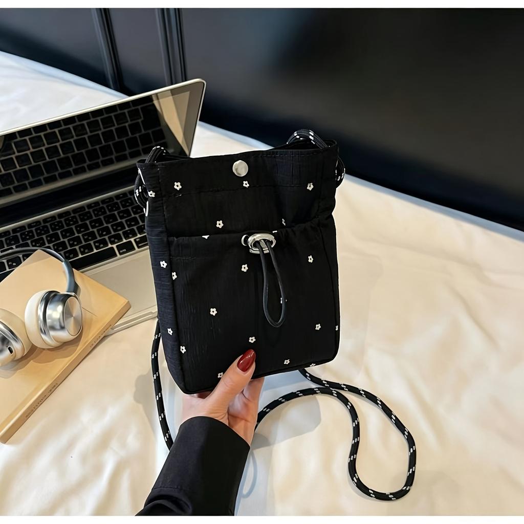 Wrinkled Cloud Bag New Summer Versatile Casual Gentle And Sweet One Shoulder Crossbody Phone Bag Daily Matching