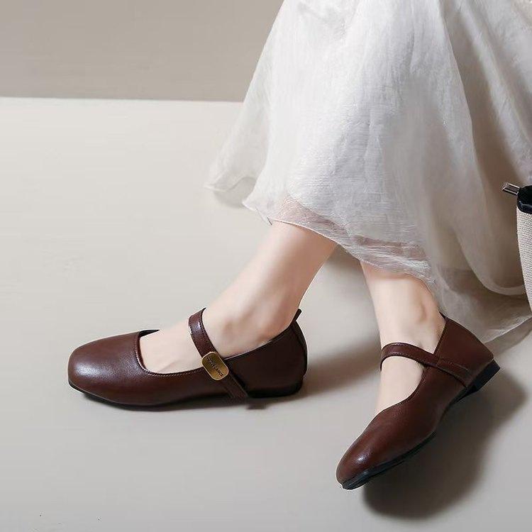 Retro buty Mary Jane kwadratowy nosek płytkie wycięcie wiosenne nowe małe skórzane buty francuski miękki spód brytyjski styl