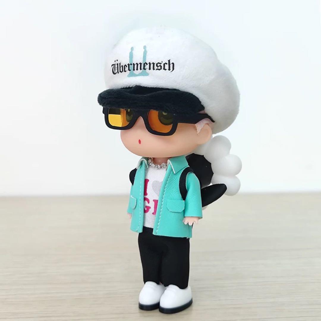 

[USED] BIGBANG G-DRAGON Ubermensch mushroom hat doll