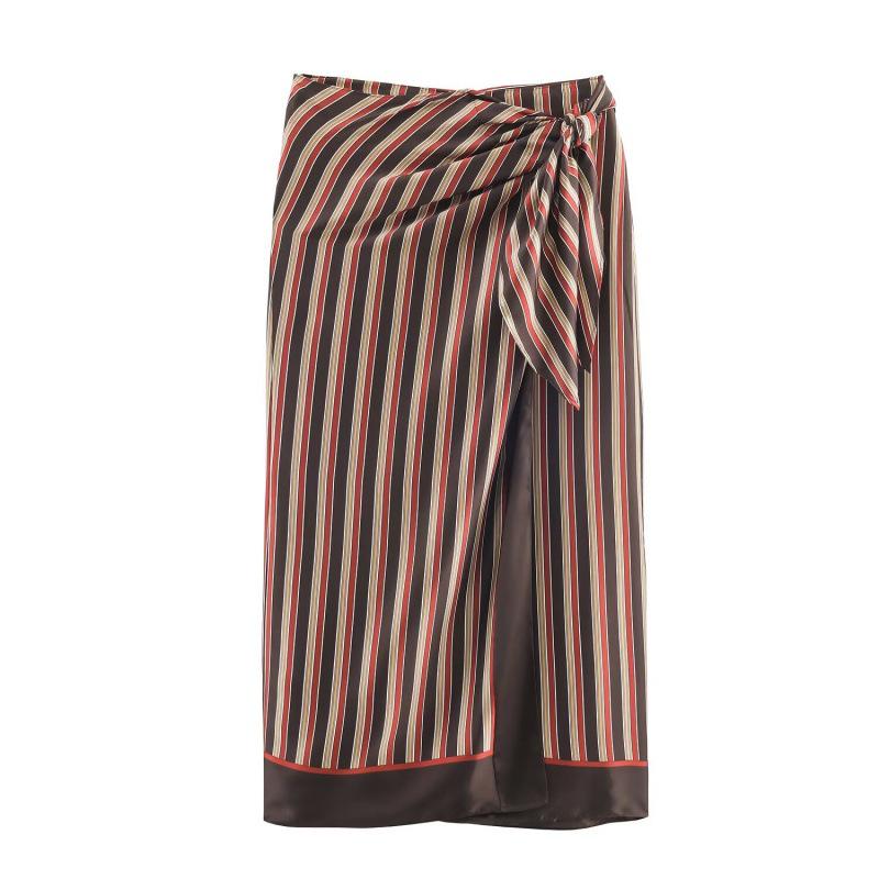 Jupe enveloppante Paisley de Resort Européen & Américain Automne 2025