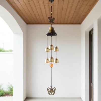 Carillon éolien papillon vintage en métal 6 cloches design rétro pour décoration suspendue intérieure et extérieure