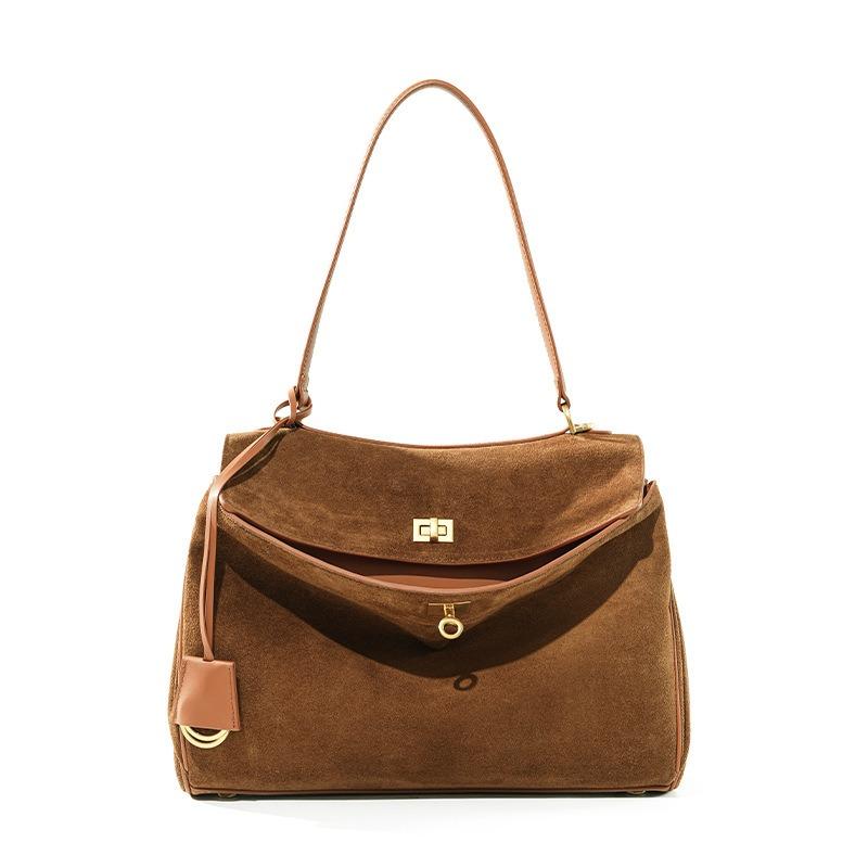 Hot-selling bag women's new retro shoulder bag temperament luxury matte velvet cowhide tote bag