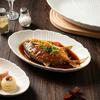 High-End White Porcelain Fish Serving Plate, Deep Ceramic Dish for Vegetables & Steaming, Heat-Resistant for Home & Restaurant Kitchens