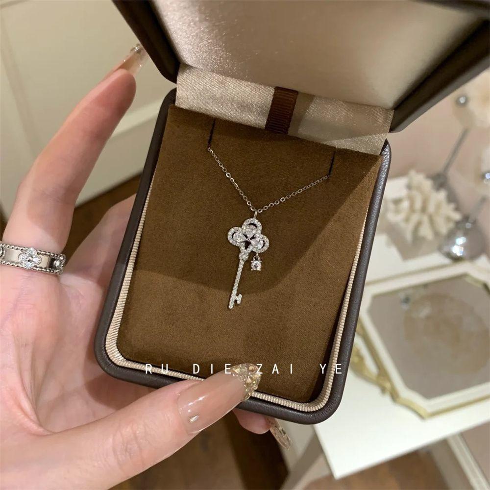 Clover Key Zircon Necklace - Silver Plated Lucky Pendant, Women s Fashion Jewelry