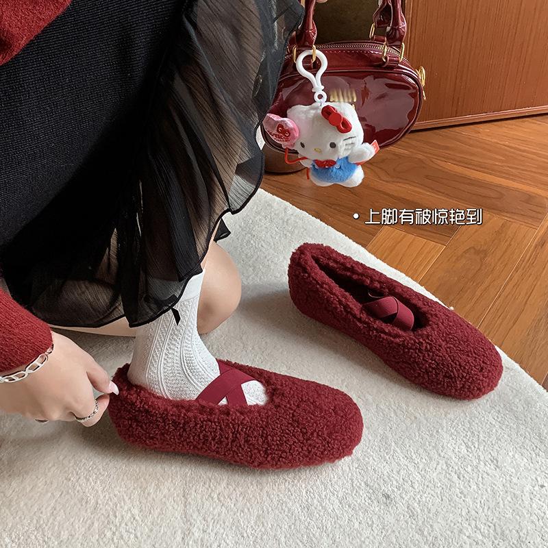 

Preparing for Double 11~ One-pedal fluffy shoes women s 2025 velvet Mary Jane shoes Doudou shoes warm Xiaoxiangfeng single shoes 34
