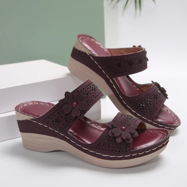 Fashion Shoes Women Low Slippers Summer Lady Flower On A Wedge Pantofle Slides Big Size Heeled Mules Soft Girl 2025 High Rome Retro PU