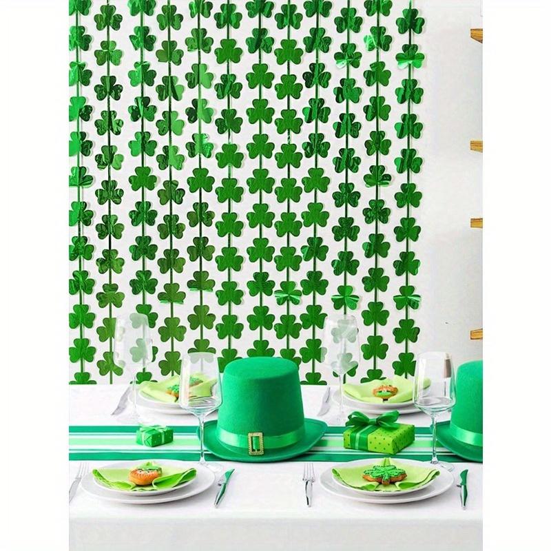 Clover Garland Backdrop Decorations, Suitable for St. Patrick's Day Party Background Wall
