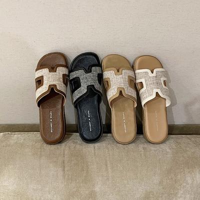 French Temperament Flat-bottomed Roman Cool Slippers Women's Summer Wear 2025 New One-word Drag Seaside Casual Lazy Shoes