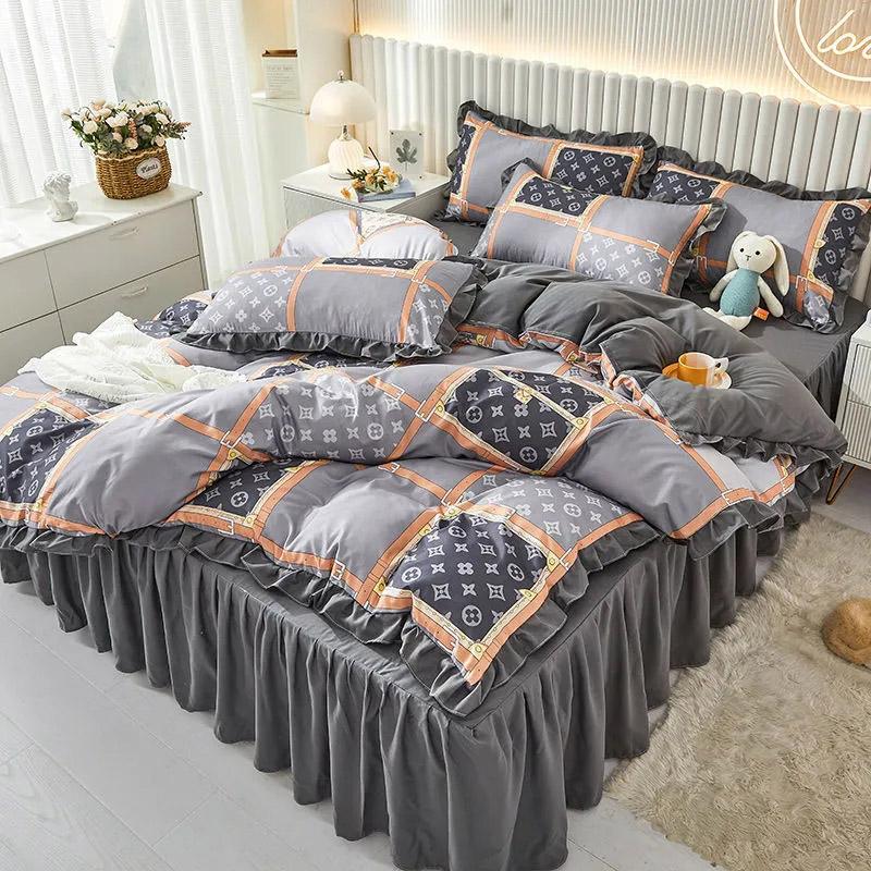 4pcs/set Comfortable Brushed Bed Skirts Sheets Quilt Covers Bedding Sets Four Seasons Universal Four Piece Sets High Quality Bedspread Suit