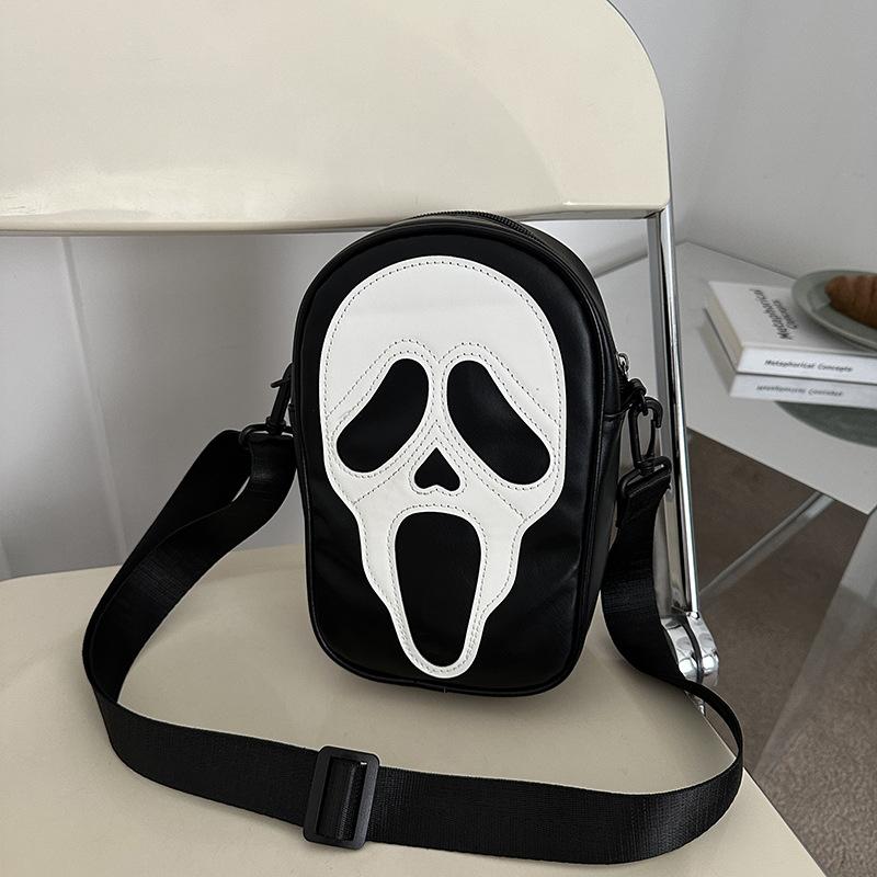 

Сумка кроссбоди мужская и женская нишевый дизайн личность тренд смешной призрак череп на плечо мягкая для телефона маленькая сумка-мессенджер чёрный