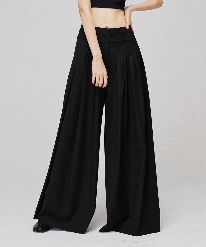 Meuameu Signature Unbalance Band Pin Tuck Flare Slacks