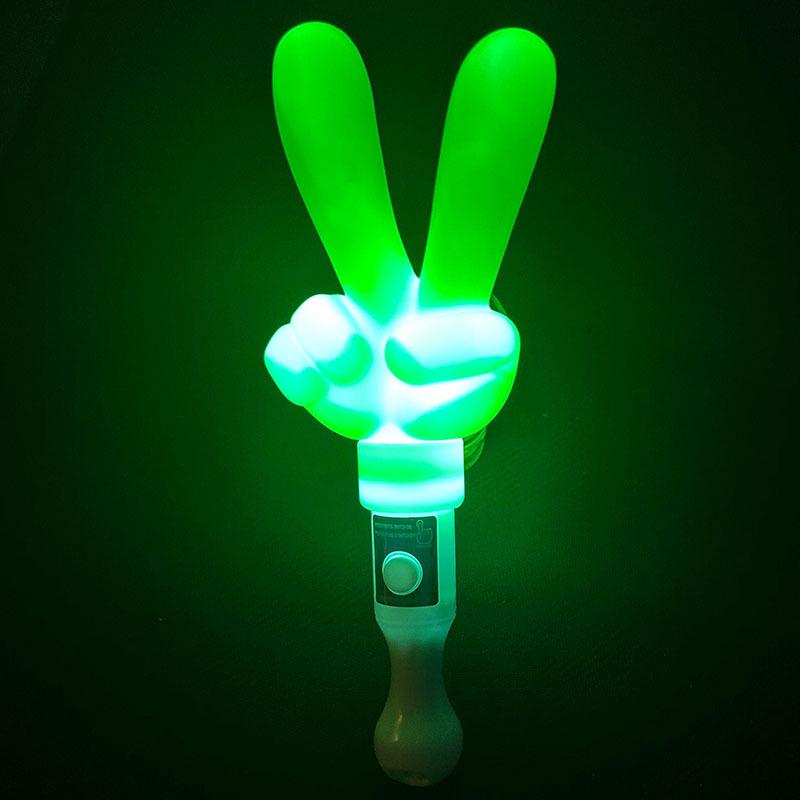 Light-Up Heart & Pentagram Glow Stick with Sound Shaker for Creative Activities