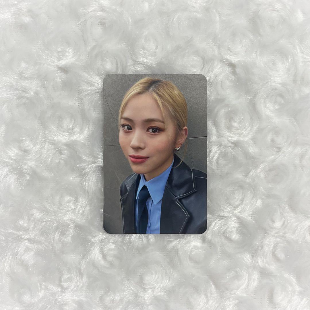 

[USED] ITZY GUEWHO Soundwave Bonus Trading Card Ryujin