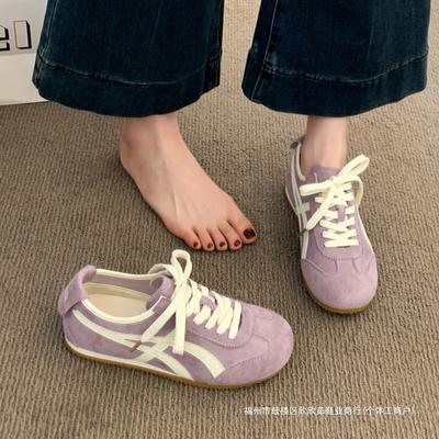 Retro Women's 2 New Autumn Versatile Flat-bottomed Sports and Leisure Shoes