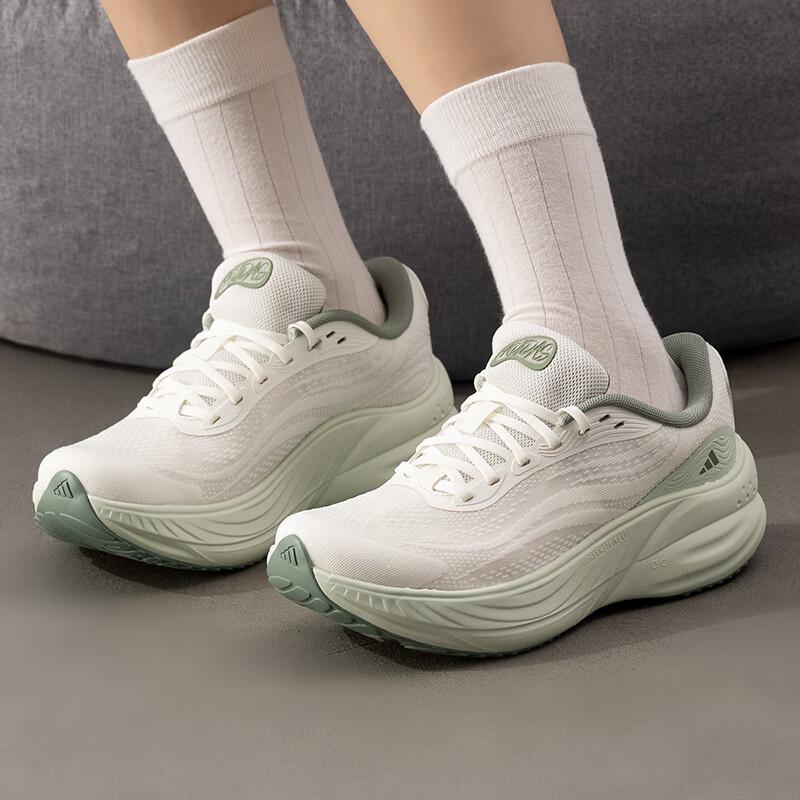 Женские кроссовки для бега по шоссе Adidas KJ0216 40