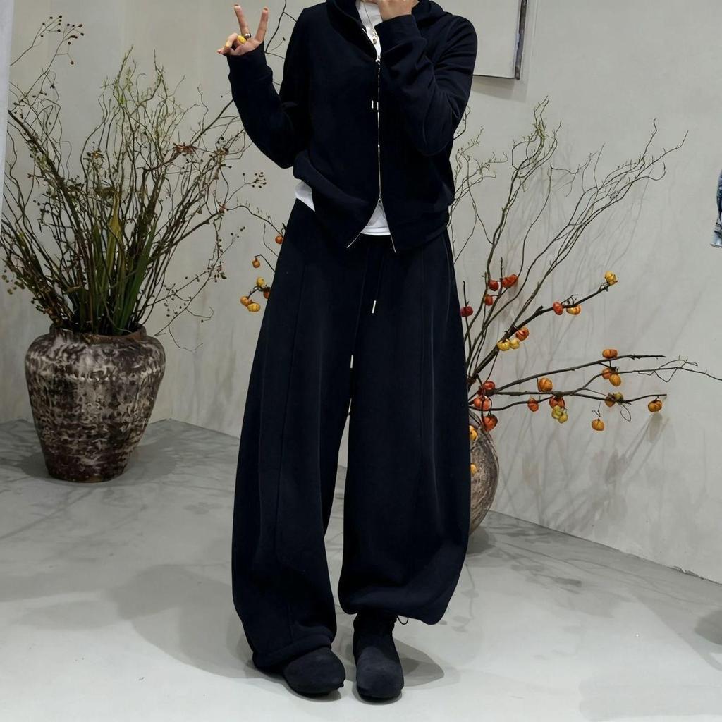 New Wide-Leg Woolen Ribbed Sweatpants with Pockets - Loose, Straight-Leg Banana Style for Casual Warmth.