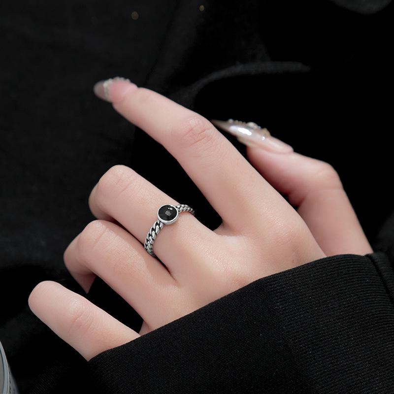 Elegant Black Enamel Chain Ring for Women - Simple, Versatile, and Chic Jewelry Design Open Adjustable
