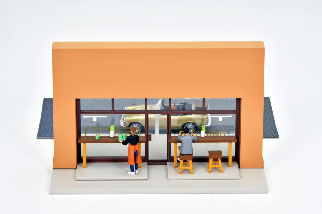 Tomytec DioColle 64 27a Cafe Terrace 2 ABS Figure and Accessories Partially Miniature Car Set #CarSnap Resin/PVC (Painted, Assembled) + Die-Cast