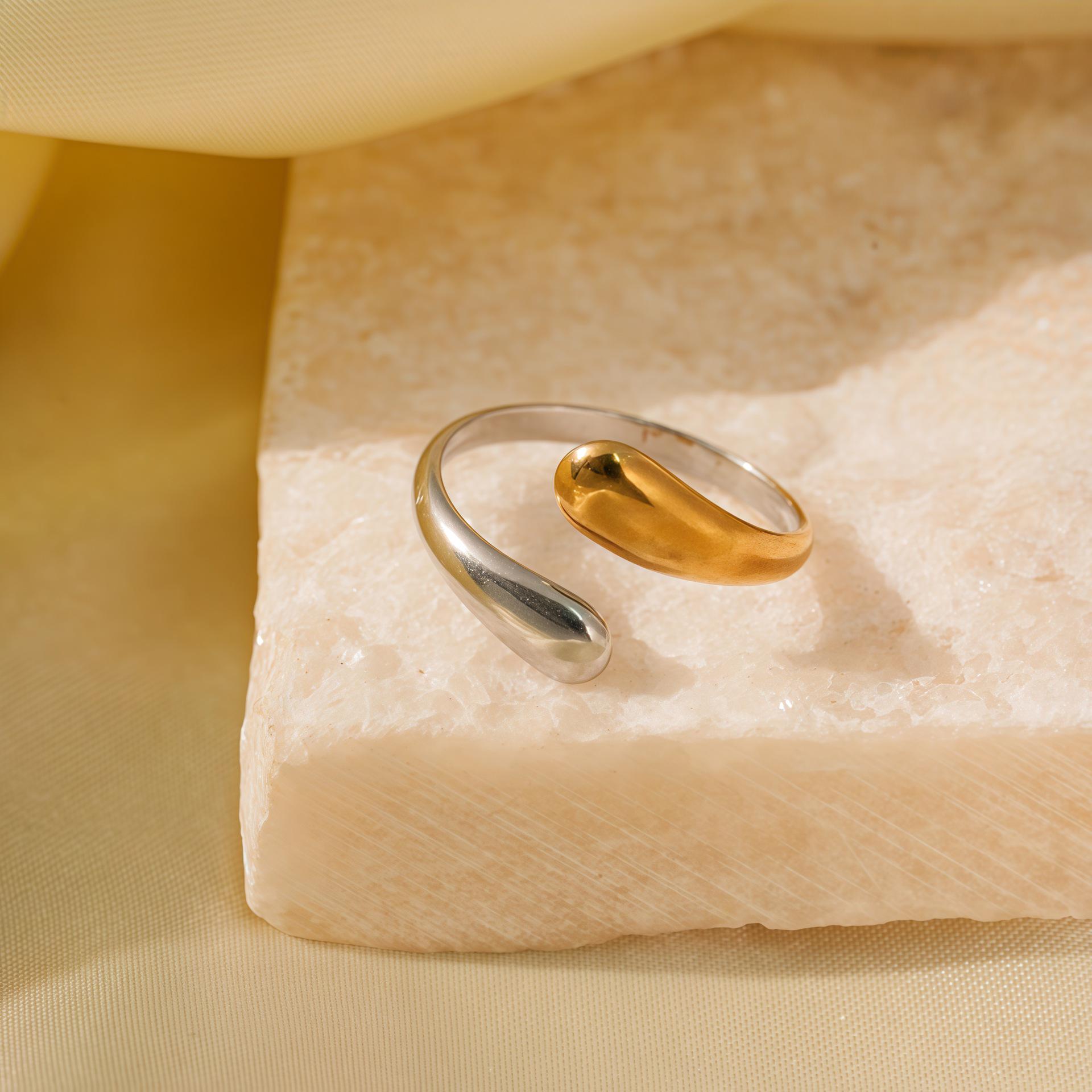 European & American Color Block Titanium Steel Ring - High-End, Colorfast, Stainless Steel Jewelry.