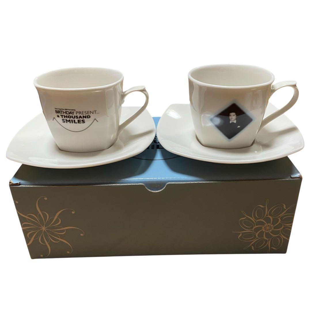 

[Б/У] Чашка и блюдце Kwon Sang-woo с автографом Корея 2009