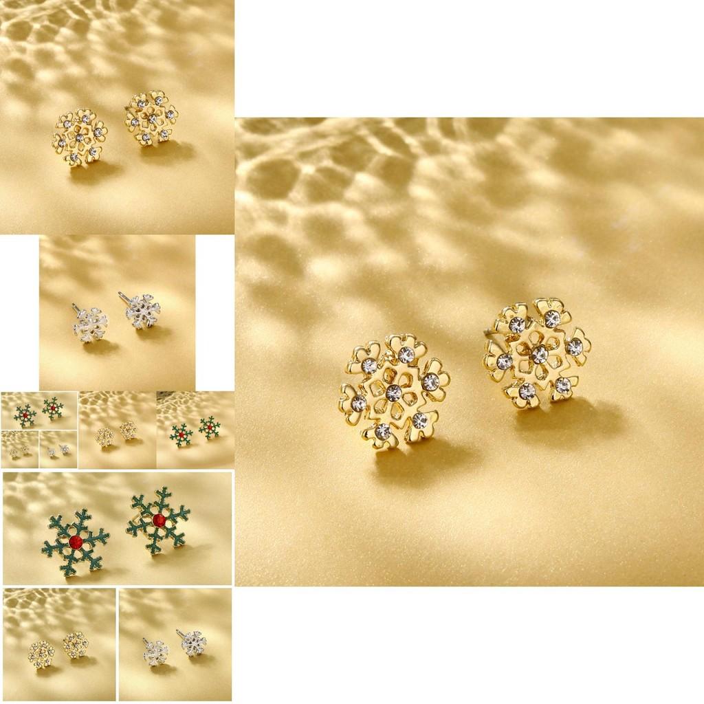 Elegant Snowflake Stud Earrings With Sparkling Gemstones Perfect For Christmas And Beyond