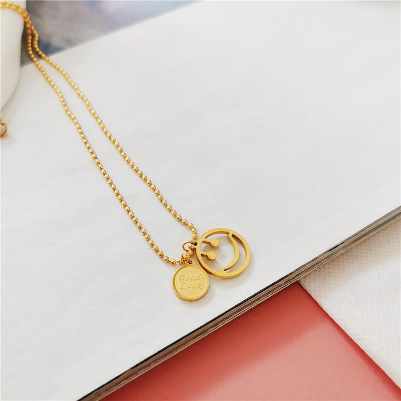 Titanium Steel Smiley Face Round Bead Necklace, Women's Fashionable Clavicle Chain with Simple Luck Pendant.
