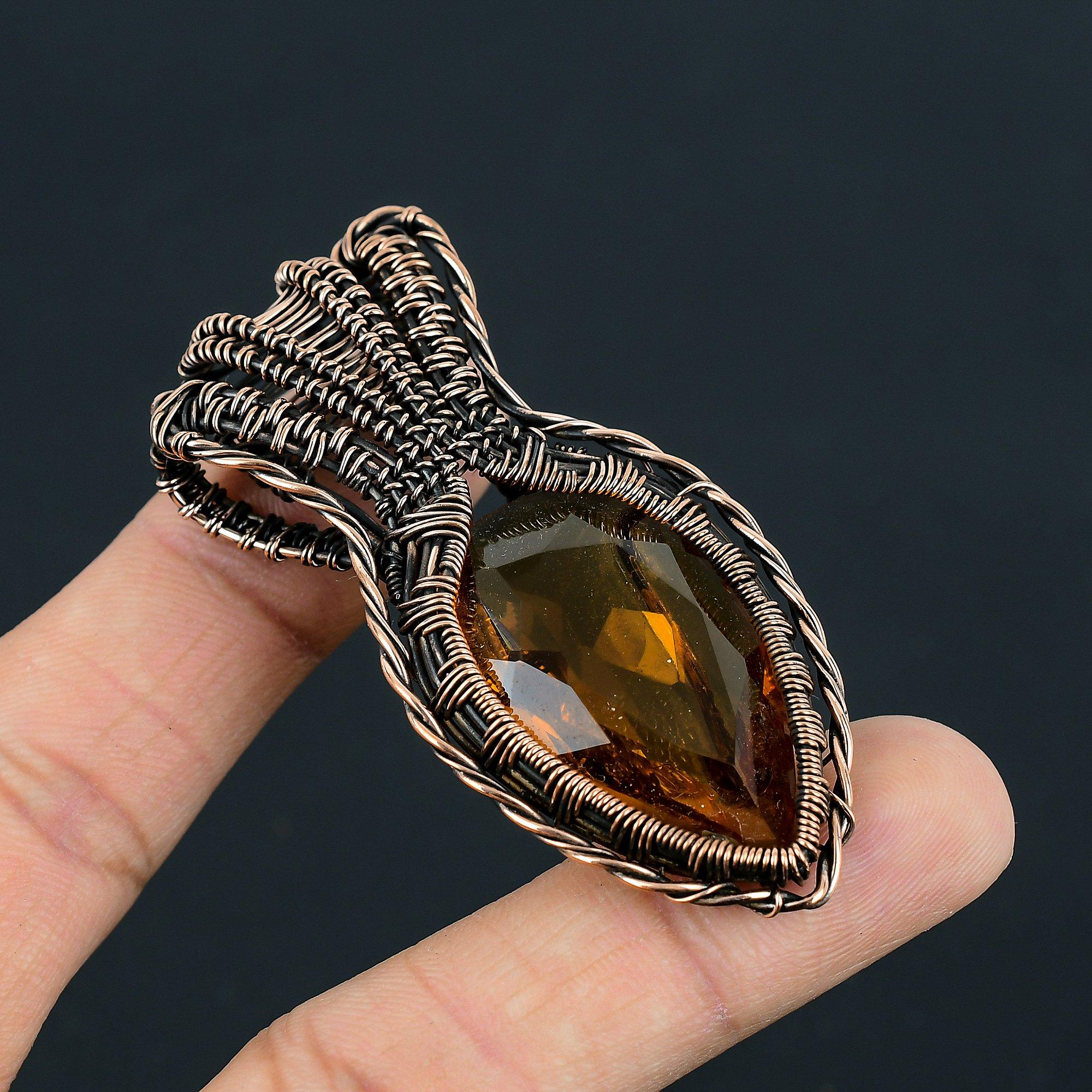 

Медовый топаз, драгоценный камень, медная проволока ручной работы, подвеска для ювелирных изделий для любви 2.76 Inches оранжевый