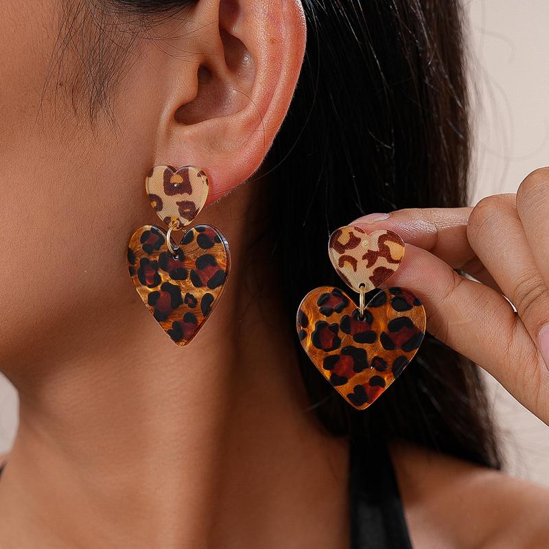 Vintage Black Resin Square Geometric Pendant Earrings for Women Fashion Metal Wrinkled Pattern Irregular Earrings Chic Jewelry