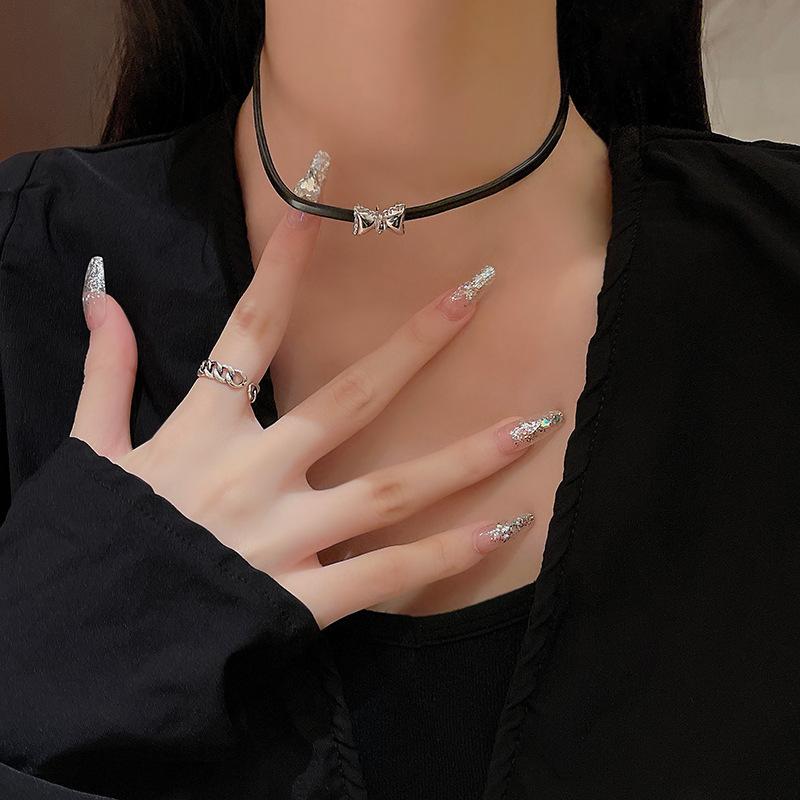 New Chinese Zen Ethnic Style Butterfly Necklace Women'S High Sense Retro Collarbone Chain Sweater Chain Accessories