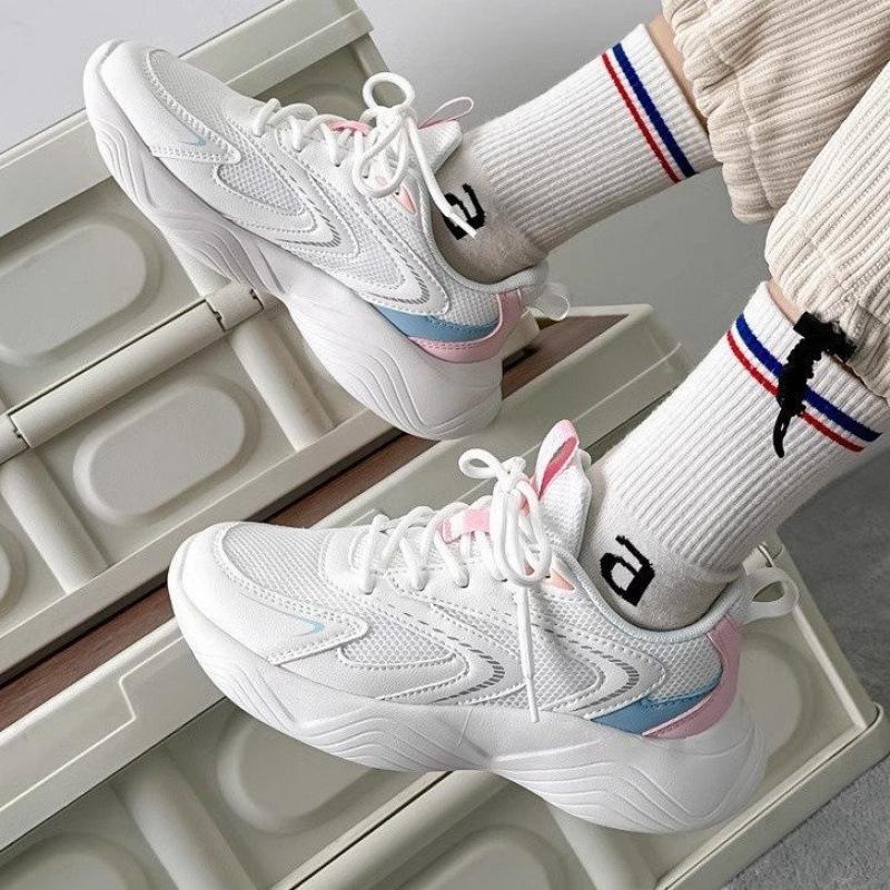 

Дышащая спортивная обувь для студентов, детская новая весенне-летняя сетчатая легкая обувь для бега белого цвета, корейская версия, обувь для пап на платформе 35