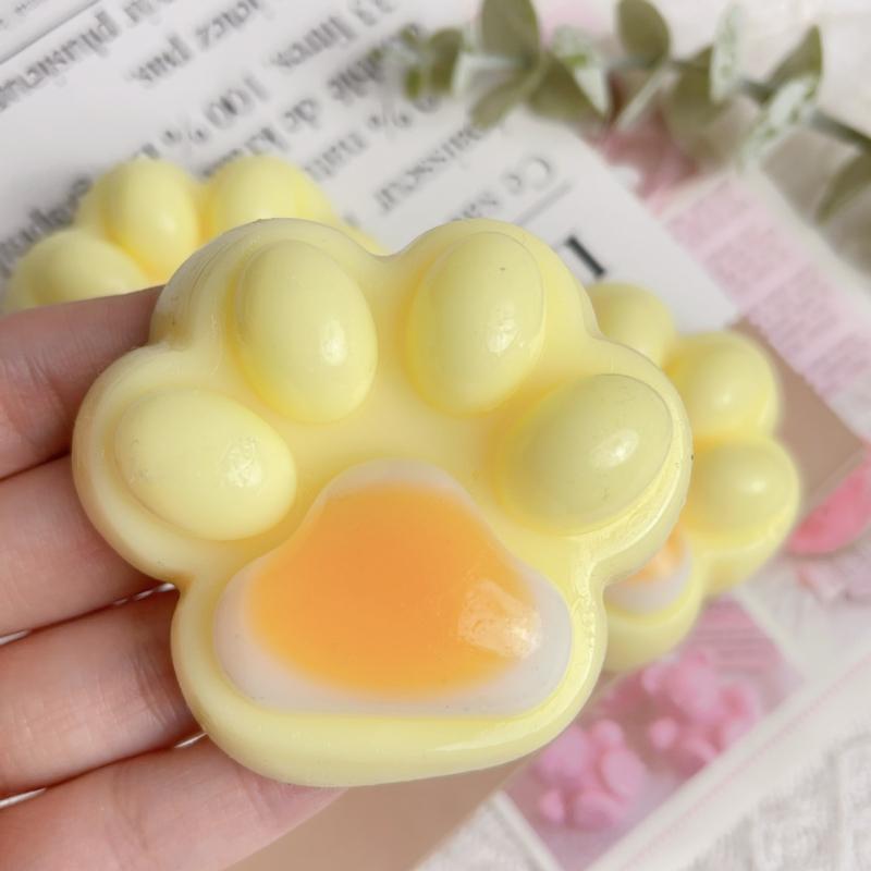 Childrens Adult Toys Squishy Poached Eggs Cat Claw Pinch Happy Decompression Appearance Level Imitation Silicone Slime Feel Toys