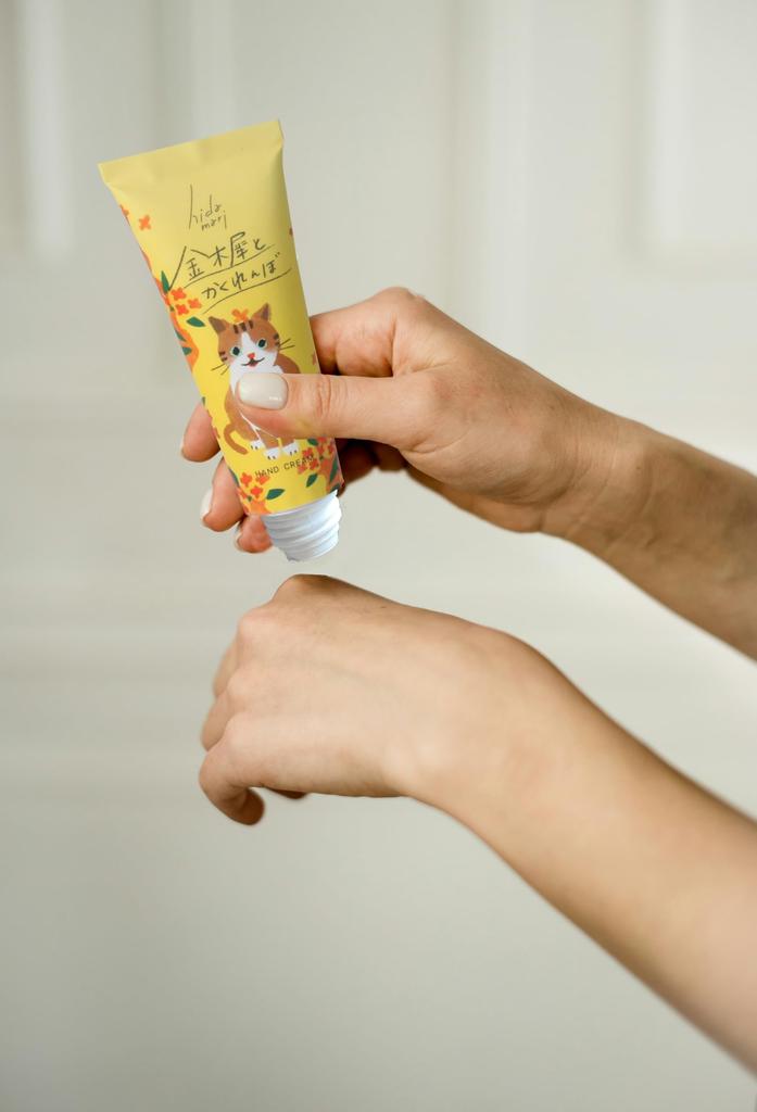 Hidamari Handcreme Versteckspiel Katze mit Osmanthus