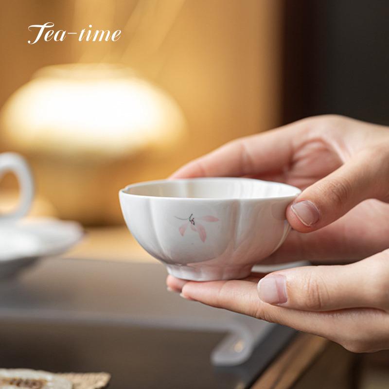 Handbemalte Rosa Orchidee Teetasse Handgefertigt Sechsblättrig Porzellan Teetasse Keramiktassen Teetassen Zubehör Schöne Schüsselhersteller Chinesisch