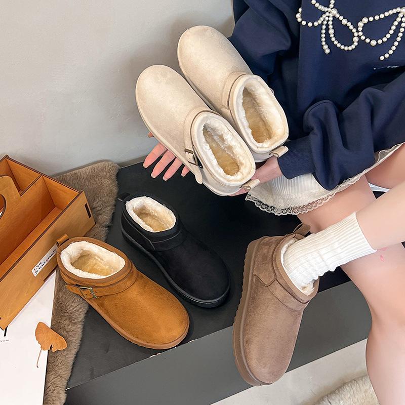 Europäischer und amerikanischer Außenhandel Damen Übergröße Kurze Schneestiefel Damen 2025 Winter neue dicksohlige Samt Thermo Baumwollschuhe