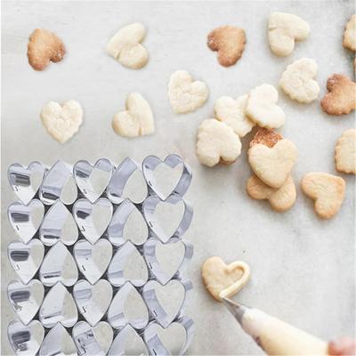 Edelstahl Blume Herz Stern Mini Ausstechformen Formen zum Backen Dekorieren Rostfrei Gebäckwerkzeug Einfache Reinigung